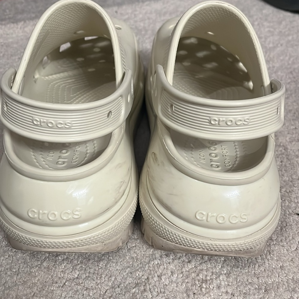 Beige crocs with thick heels women’s size 8 - Picture 6 of 7
